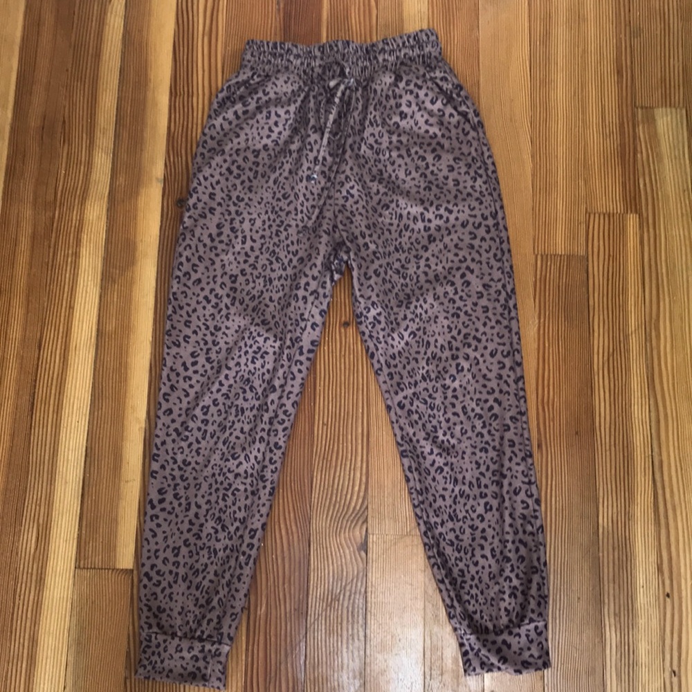 Leopard-print joggers